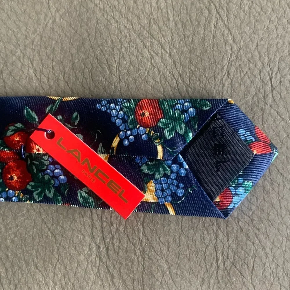 Lancel Paris Silk Floral Fruit Horsebit Stirrup Print Mens Neck Tie Navy Red New